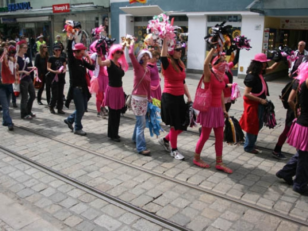 Umzug bei Demo zum 1.Mai 2010